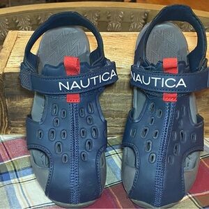 Nautica boys sandals- slightly worn- excellent condition